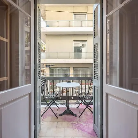 Zen-amazing, Exarchia Apartment *